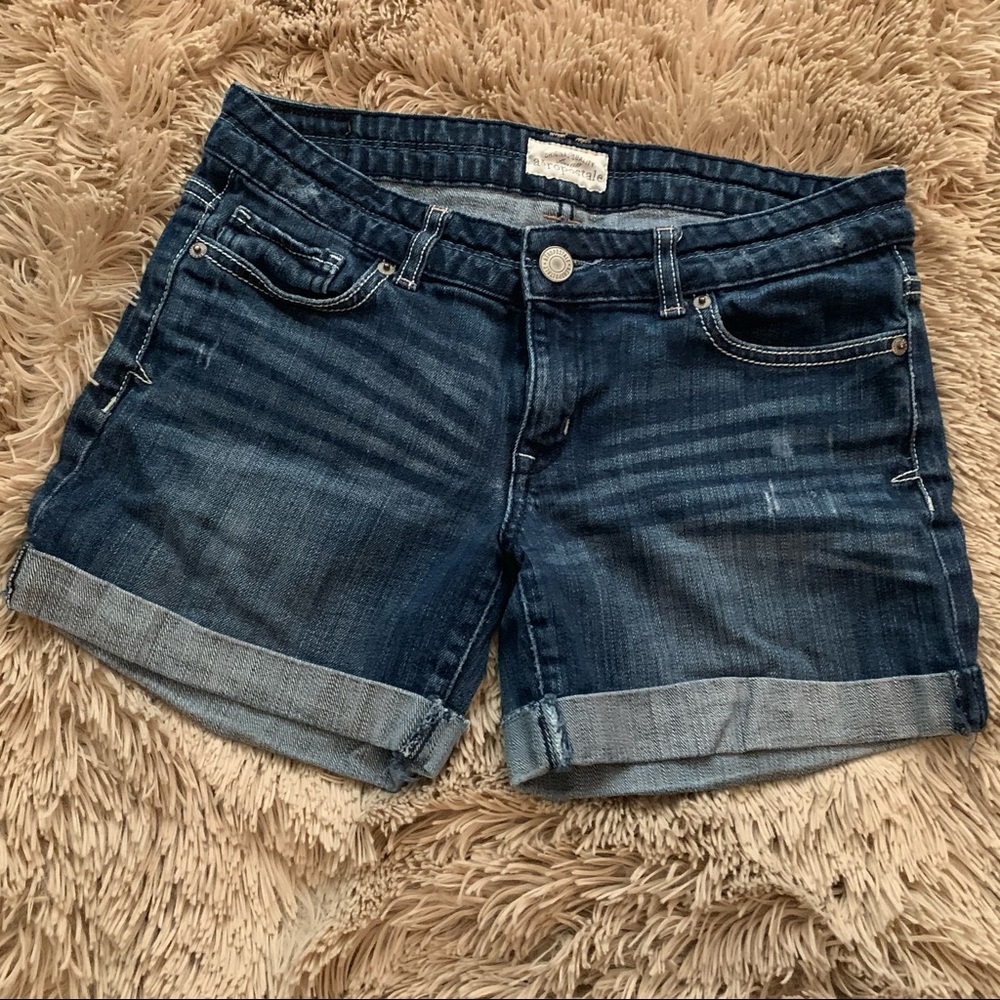 Aeropostale shorts.